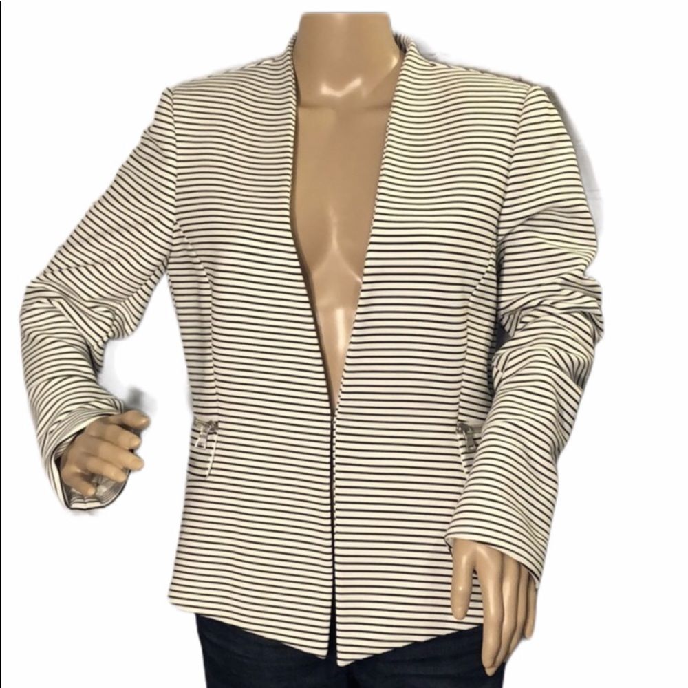 Tahari Horizontally Striped Black and White Blazer Size 8